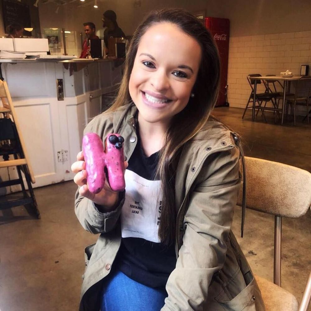 Meet your Posher, Holly